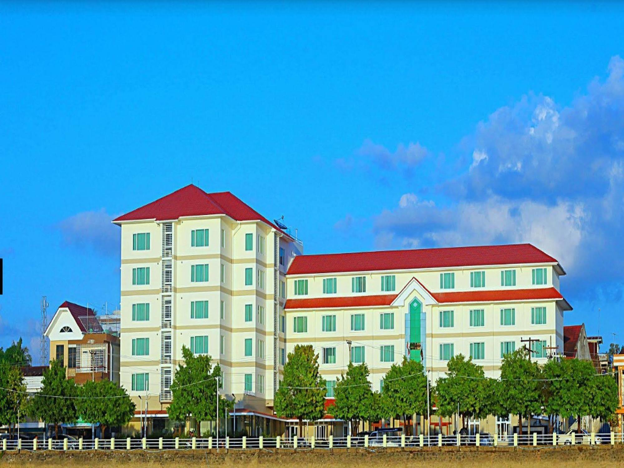 Ngwe Moe Hotel Mulmejn Zewnętrze zdjęcie