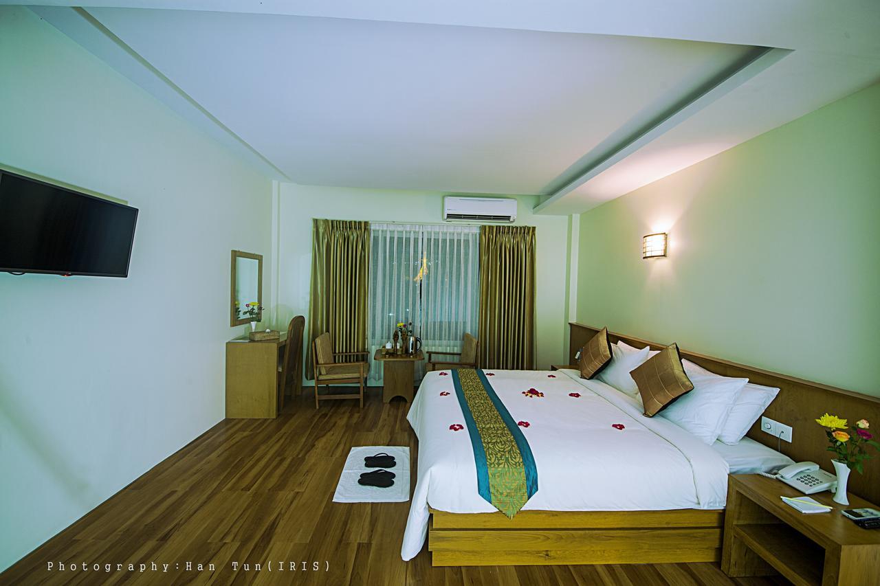 Ngwe Moe Hotel Mulmejn Zewnętrze zdjęcie