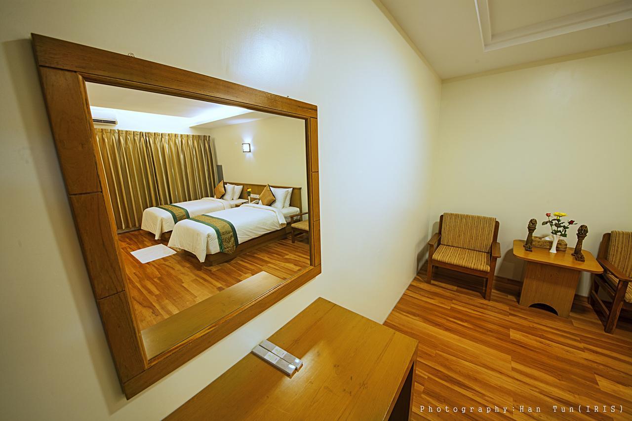 Ngwe Moe Hotel Mulmejn Zewnętrze zdjęcie