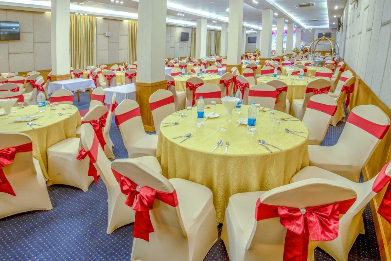 Ngwe Moe Hotel Mulmejn Zewnętrze zdjęcie