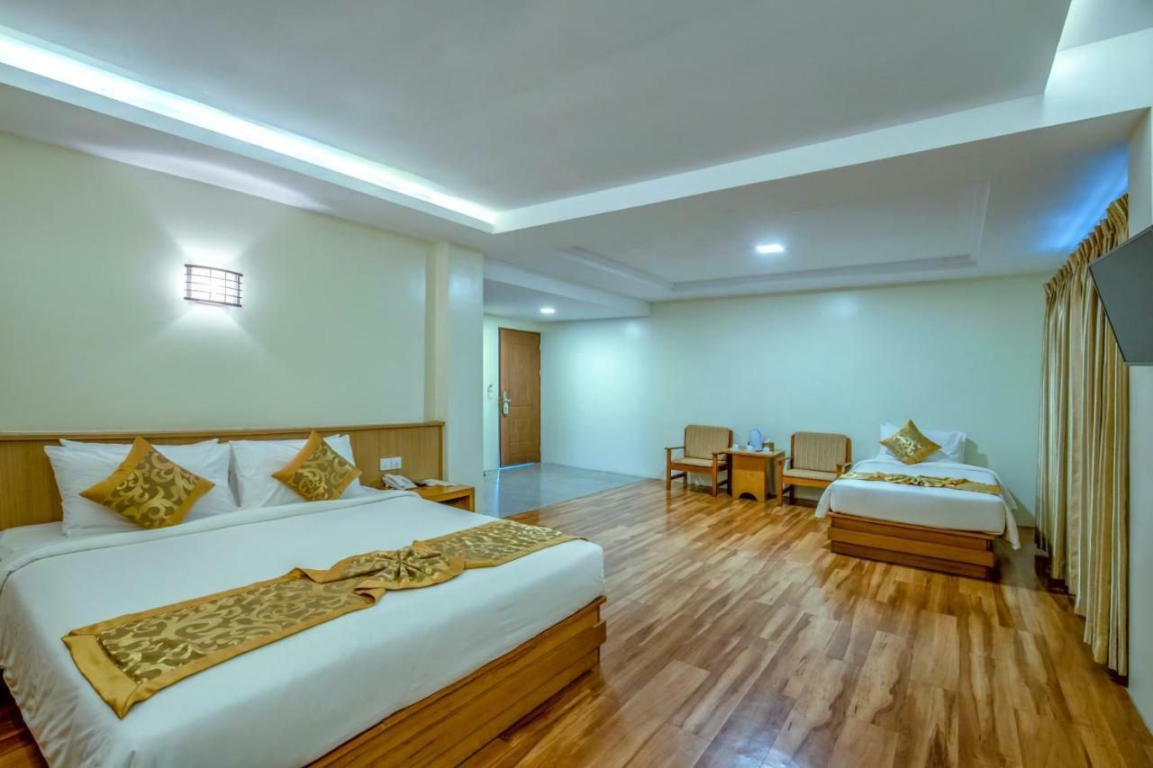 Ngwe Moe Hotel Mulmejn Zewnętrze zdjęcie