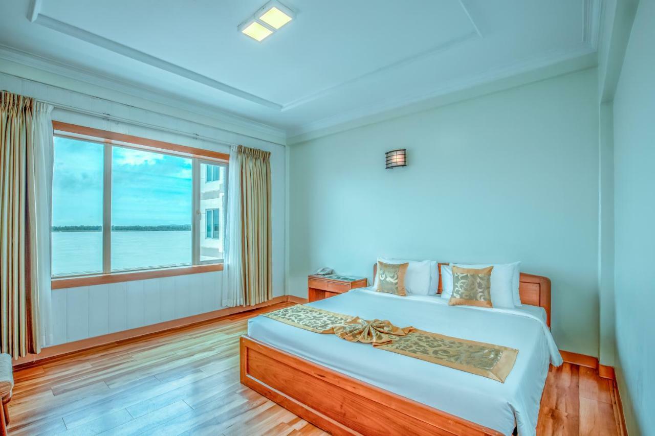 Ngwe Moe Hotel Mulmejn Zewnętrze zdjęcie