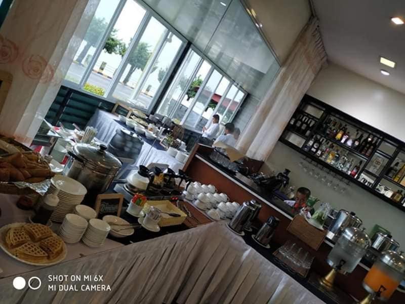 Ngwe Moe Hotel Mulmejn Zewnętrze zdjęcie